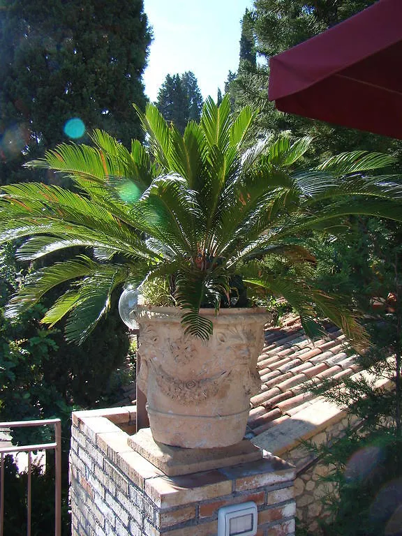 Sirami Apartments 0*, Taormina Italy