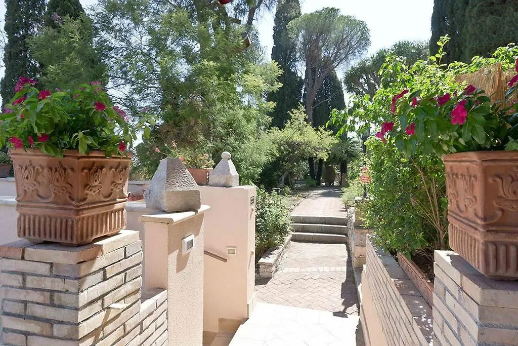 Sirami Apartments 0*, Taormina Italien